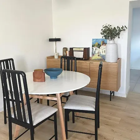 Casa T2 - 3 Minutos A Pe Da Mareta Holiday home