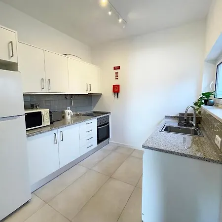 Casa T2 - 3 Minutos A Pé Da Mareta *